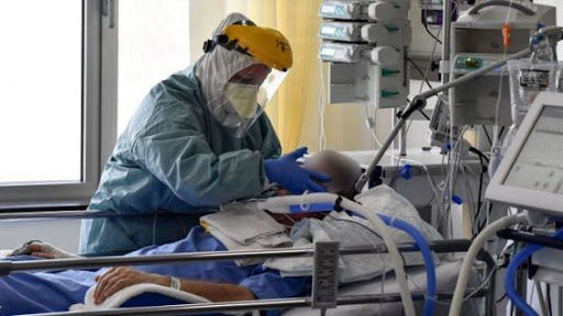 SITUATA E RËNDUAR E KORONAVIRUSIT NË POLONI/ Stadiumi i madh i Varshavës transformohet në spital COVID-19