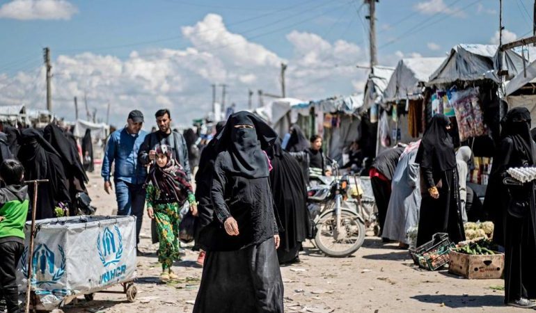 NË KAMPIN AL-HOL/ Lirohen 15 mijë ekstremistë, ja sa shqiptarë ka