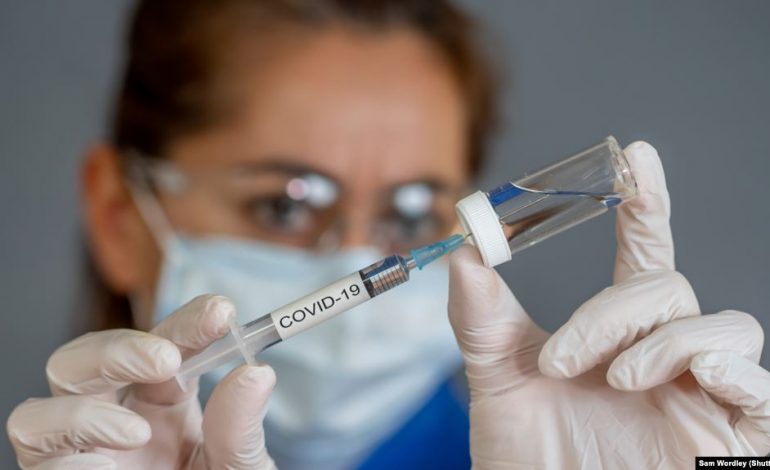 KORONAVIRUSI/ Ndërpriten provat klinike për vaksinën kineze