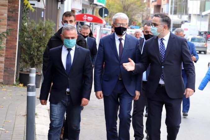 VIZITË NË PRISHTINË/ Lleshaj: Ramë dakord që në nëntor të formalizohet Kongresi i Autoriteteve Vendore Shqipëri-Kosovë