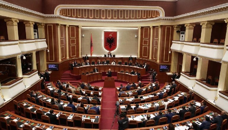 U VOTUAN ME 97 VOTA PRO/ Ndryshimet në Kodin Zgjedhor botohen sot në fletoren zyrtare