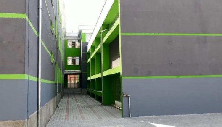 SITUATA E COVID-19 NË KRUJË/ Gjykata vijon e “kyçur”, disa mësues në karantinë