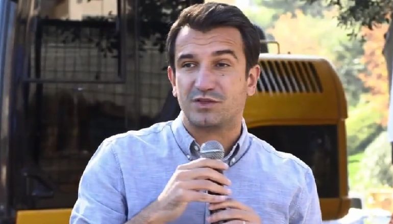 “PS FAMILJA MË PATRIOTIKE NË SHQIPËRI”/ Veliaj: Nuk i tha kurrë UÇK-së terroriste dhe as votoi raportin e Dick Martit, si PD dhe LSI
