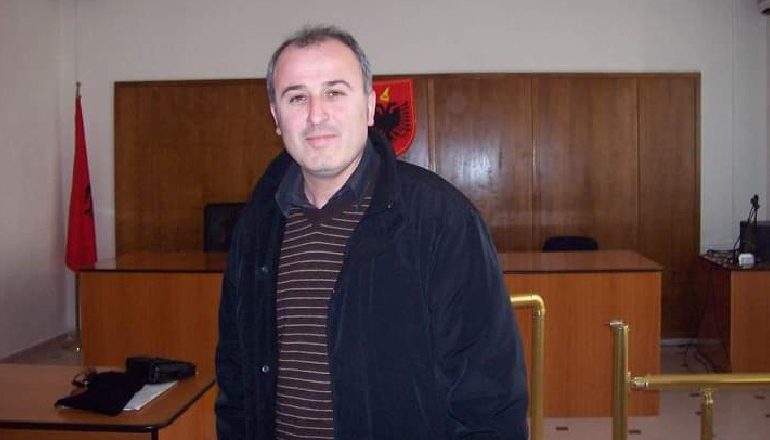 PREJ DY JAVËSH I INTUBUAR NË SPITALIN INFEKTIV/ COVID i merr jetën kryetarit të Dhomës së Avokatëve në Berat