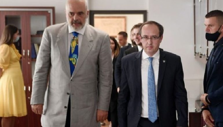 SOT MBAHET SAMITI I SOFIES/ Mblidhen të gjithë liderët e Europës. Marrin pjesë edhe Rama me Hotin