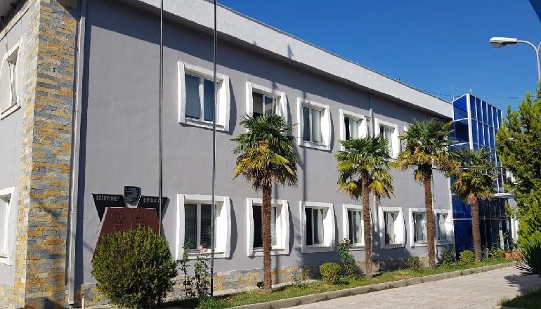 PAS SHERRIT E MORI PENG NË MAKINË/ Policia vë në pranga një 34-vjeçar nga Vlora
