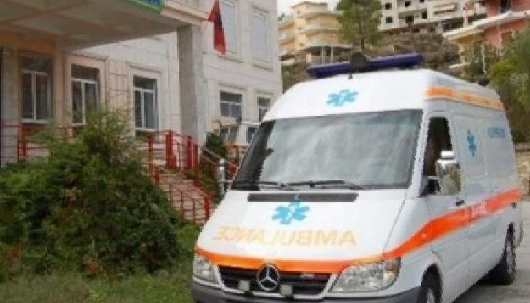 VDEKJA E 20-VJEÇARES GJATË LINDJES NË GJIROKASTËR/ Reagon spitali: Solli në jetë fëmijën shëndosh e mirë! Pas ndërhyrjes…