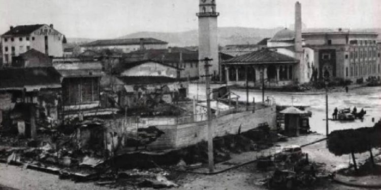 ÇLIRIMI I TIRANËS/ Historiani Kasmi: Ja si u luftua nga partizanët dhe nacionalistët për Tiranën, roli i Mehmet Shehut