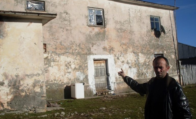 REPORTAZHI/ Banorë të fshatit Cahan të Hasit mohojnë që në fshatin e tyre të jenë kryer tortura