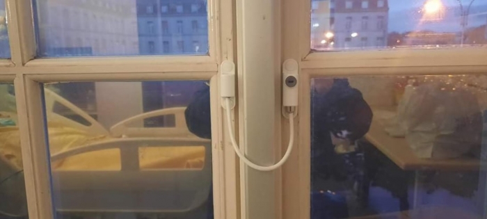 FOTOLAJM/ Rreziku i hedhjes së pacientëve me COVID problem edhe në Francë, ja zgjidhja e një spitali në Paris