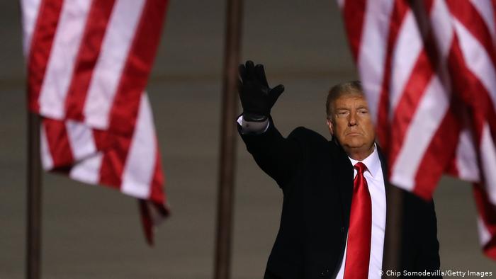 “3 NËNTORI DO TË VIJË DHE…”/ Trump pret “rrëmujë kaotike” gjatë zgjedhjeve presidenciale