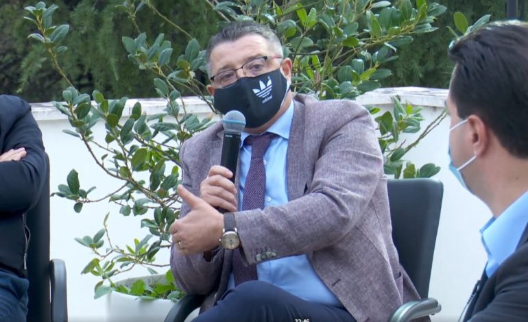 E PREZANTOI SI MJEK/ Basha bën FUSHATë me burrin e Oriola Pampurit (FOTO)