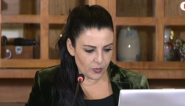 “KEMI SHUMË KANTIERE…”/ Balluku: Në 2021 mbulimi me ujë të pijshëm do jetë mbi 21 orë në ditë