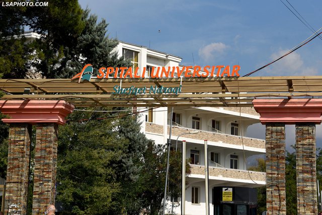 ISHTE I INFEKTUAR ME COVID-19/ Identifikohet pacienti që u hodh nga kati i katërt i spitalit (EMRI)