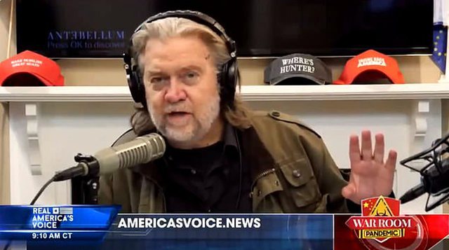 “FAUCIT DHE DREJTORIT TË FBI-SË T’U PRITET KOKA”/ Krahu i djathtë i Trump e pëson pas deklaratës “bombë”