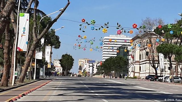 SITUATA E RËNDUAR E COVID-19/ A do ketë një karantinim të Shqipërisë javën e ardhshme