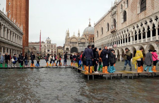VENECIA, E ARDHMJA E PLANETIT/ Qyteti kthehet në “laborator” të shkencëtarëve