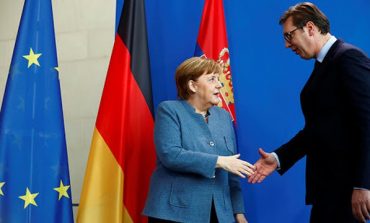"PUNË E KRYER, KOSOVA ËSHTË E PAVARUR"/ Vuçiç tregon biseden me Merkel: Çfarë me tha në takimin e fundit