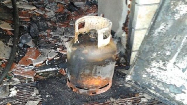SHPËRTHEN BOMBULA E GAZIT NË TIRANË/ Plagosen burrë e grua. Policia…