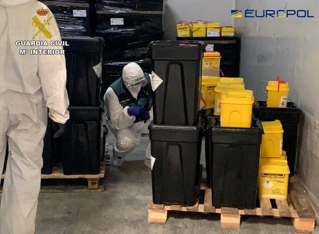 OPERACION I PËRBASHKËT I POLICISË SË SHTETIT ME EUROPOL DHE INTERPOL/ Në gjurmim të mbetjeve sanitare Covid. Arrestohen…