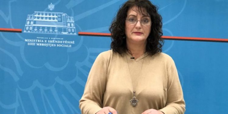 “LARG DUART NGA SAKRIFICA E MJEKËVE”/ Fico: Akuzat e Bashës marrëzi që na bëjnë DËM