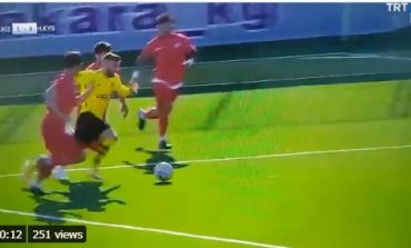 ABAZAJ SËRISH PROTAGONIST/ Futbollisti shqiptar fiton penallti në ndeshjen e kampionatit (VIDEO)