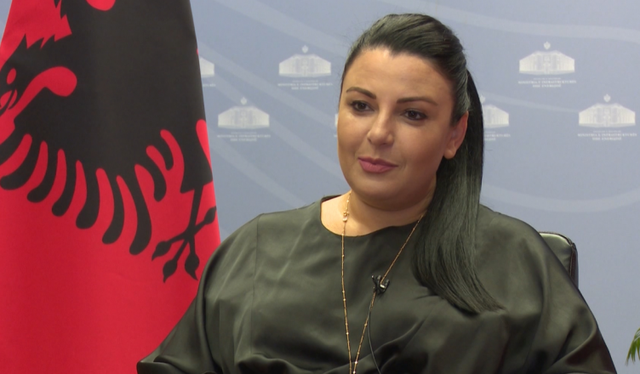 RRJET I RI ELEKTRIK NË FUSHË-KRUJË/ Balluku: Është duke u punuar me ritme shumë të forta për t’ju përgjigjur…