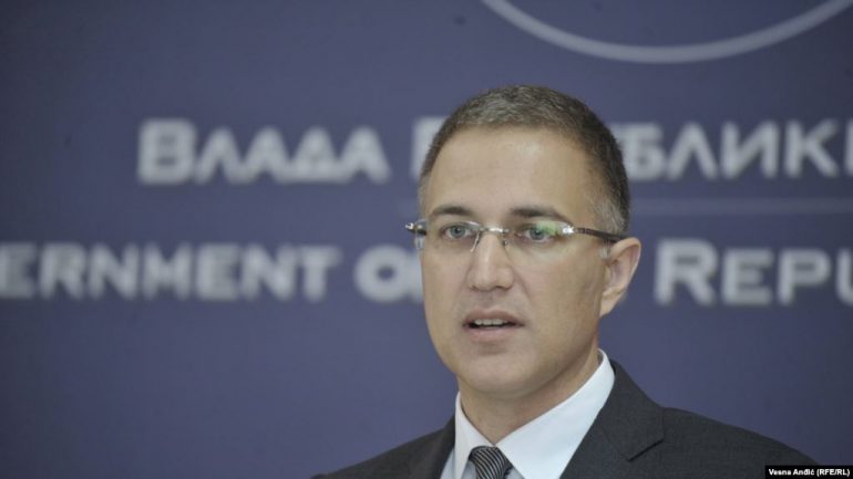 TANKET T-72 MBËRRIJNË NË SERBI/ Lajmi konfirmohet nga ministri rus i Mbrojtjes: Do forcojmë aftësitë ushtarake