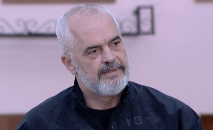 “PD E ÇOI VENDIN 2 HERË NË GREMINË”/ Rama: Meta do pushtet që të mjelë qumështin e lopëve për fabrikën e Monikës