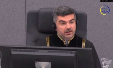 SEANCA NË HAGË/ Gjyqtari Guilloi: Sot nuk do të përcaktohet data për fillimin e gjykimit ndaj ish-udhëheqësve të UÇK