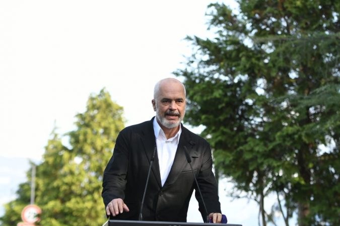 “I KËNAQUR QË PRANUAT PROPOZIMIN”/ Rama-naftëtarëve: Tani e ka radhën qeveria të kalojë nga mbështetja parimore në mbështetjen financiare