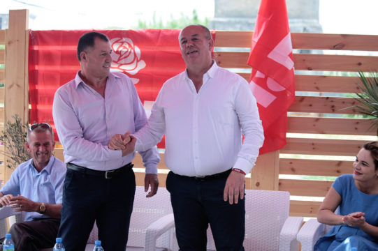 I INFEKTUAR ME COVID-19/ Ndërron jetë ish-deputeti, mundësi dhe tranjeri shqiptar