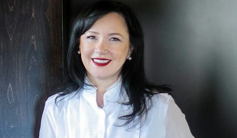 “GRATË SIPERMARRËSE JANË SHEMBUJ SHPRESE”/ Linda Rama bëhet pjesë e apelit bashkë me Cherie Blair dhe Hillary Clinton