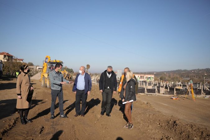RINDËRTIMI/ Veliaj flet nga Ndroqi: Shqipëria ringrihet edhe më e fortë falë punës për rimëkëmbjen e vendit