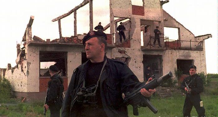“AI VETËM QESHTE”/ Ish-i burgosuri politik tregon torturat pas vizitës së Arkanit në burgun e Mitrovicës