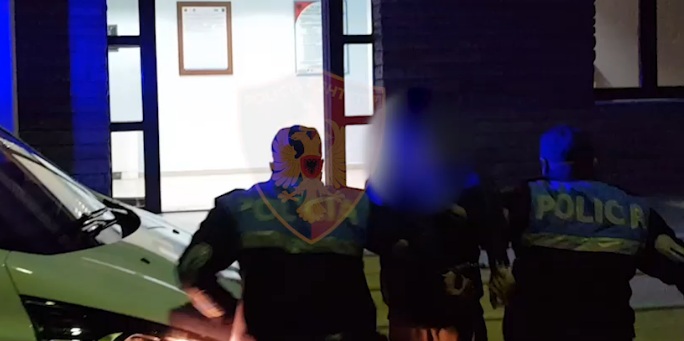 BËNTE NAMIN ME VJEDHJE NË BANESA E LOKALE/ Ja si e pësoi i riu nga Korça (VIDEO)