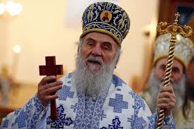 I SHTRUAR PREJ DITËSH NË SPITAL NGA COVID/ Përkeqësohet gjendja e kreut të Kishës Ortodokse në Serbi