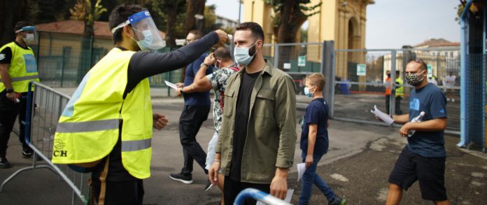 “LE FIGARO”: Situata e Covid-19 në spitalet italiane jashtë kontrollit