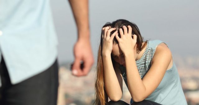“O ME MUA O E VDEKUR”/ E reja nga Tirana tregon përndjekjen nga ish i dashuri: Zbulova që ishte i martuar…
