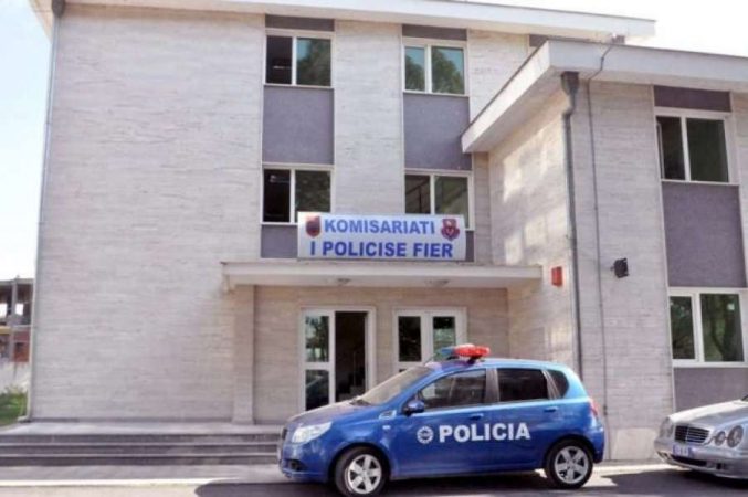 ZBARDHET PLAGOSJA DY DITË MË PARË NË FIER/ Arrestohen dy persona, në kërkim autori bashkë me një tjetër (EMRAT)