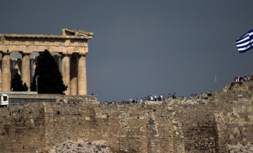 "NË JANAR DO KEMI VAKSINËN"/ Paralajmërimi i kryeministrit grek: Javët e ardhshme do të jenë të vështira