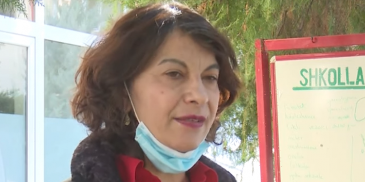 PREKËSE/ Njihuni me zysh Inën, mësuesen me tumor që mposhti Covidin
