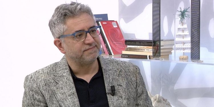 SHËNIM/ Shkrimtari i njohur tregon arsyet pse terroristi në Vjenë nuk ishte shqiptar