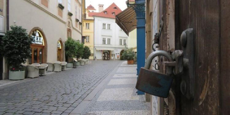 SITUATA E RËNDUAR E COVID-19/ Mjeku shqiptar në Itali: Po përgatitemi për mbylljen totale