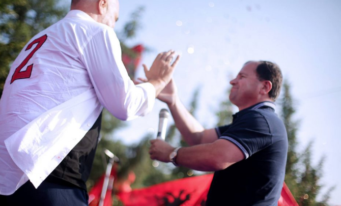 “SHFRENON FANTAZINË”/ Lefter Maliqi: Rama ka dhënë 3 herë dorëheqjen në tetor, por nuk e kanë lejuar…