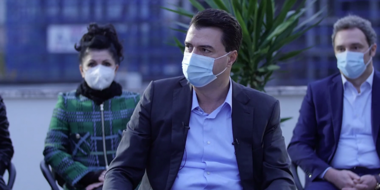 “ABONOHET” NË TWITTER/ Basha: Rama gënjen e shpif. Pse janë të mbushur spitalet me pacientë?
