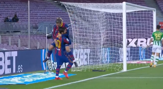 NUK PËRMBAHET BARCELONA/ Messi shtang portierin dhe mbrojtësit. Griezmann e shtyn në rrjetë (VIDEO)