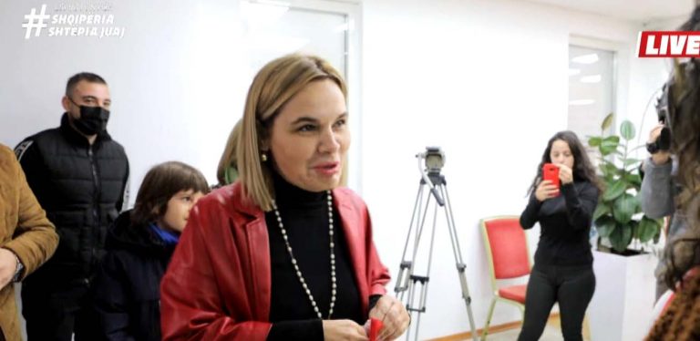 ZGJEDHJET E 21 PRILLIT/ Kryemadhi: Do kandidoj në zonat më të vështira, Fieri zgjedhja ime