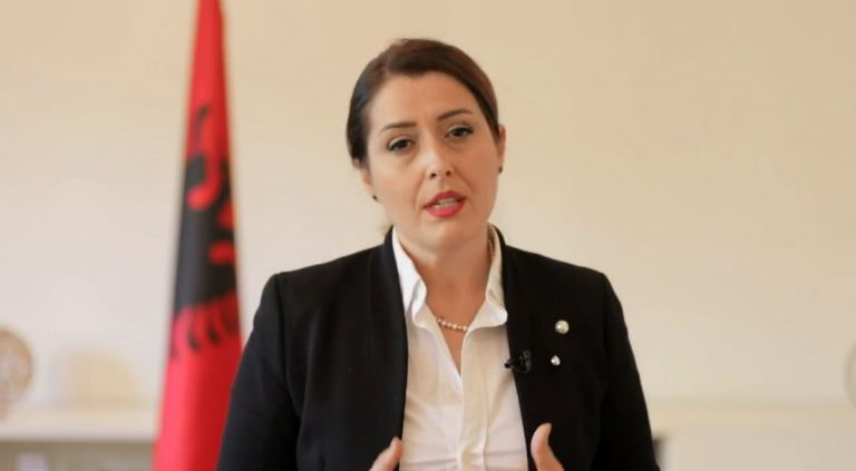 RRITJA E SHIFRAVE/ Manastirliu: E kuptojmë dëshirën për të festuar, por për të mbrojtur veten dhe të tjerët festoni nga shtëpia