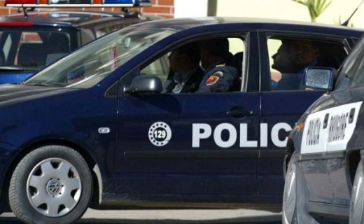 U GJOBIT DY HERË/ Por pronari i lokalit në Krujë vijonte organizimin e festave, policia arreston 46-vjeçarin